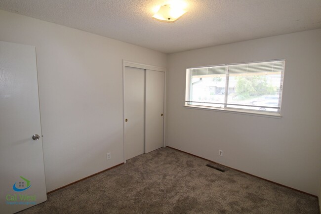 Building Photo - $3395 - Large 3 Bedroom, 2 Bath Single Fam...