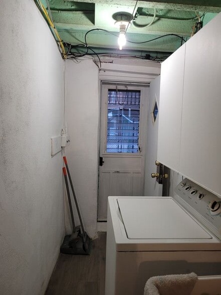 Building Photo - 4151 Gilham St