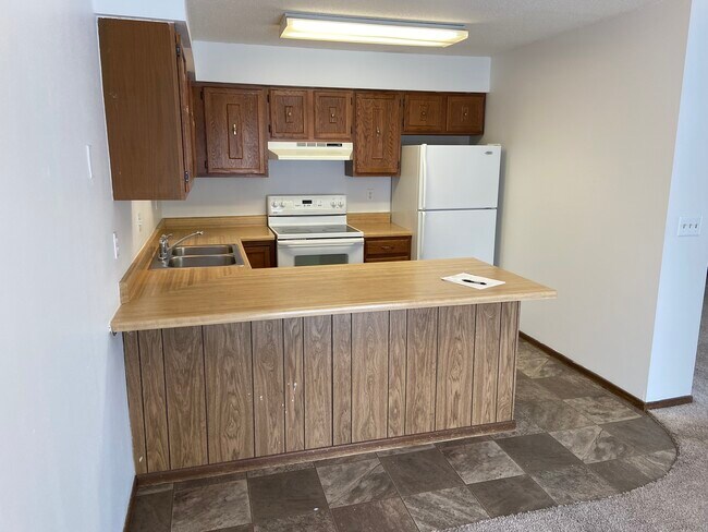 Building Photo - 3101 Westgate Dr S