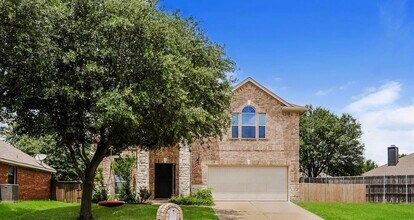 Building Photo - Charming 4-Bedroom Home with Modern Comforts & Spacious Living