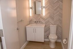 Building Photo - 110 Broad St