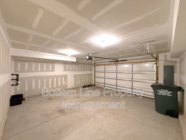 Building Photo - 7025 Running Spg Dr