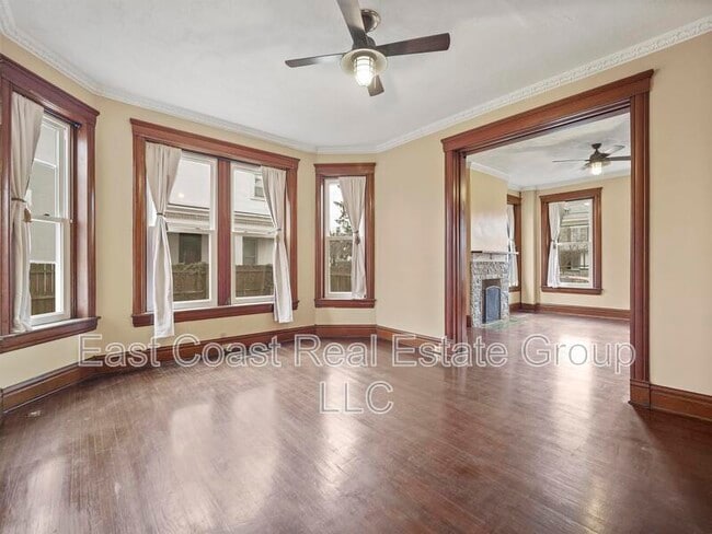 Building Photo - 448 Summit Ave