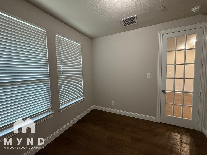 Building Photo - 4584 Titus Cir