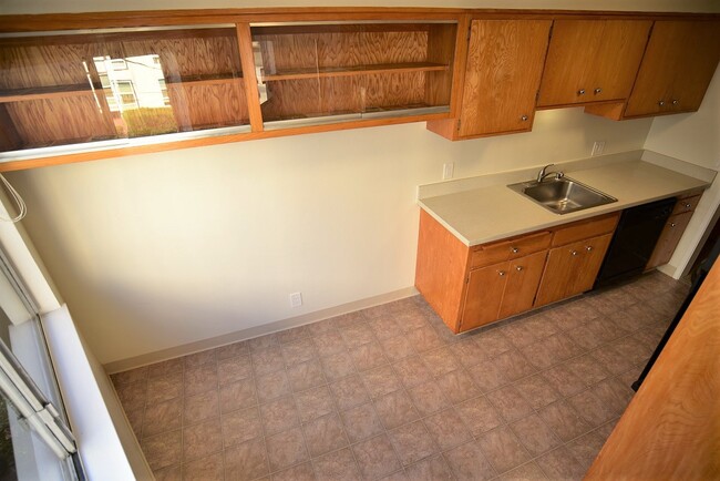 Building Photo - 282 Wayne Ave