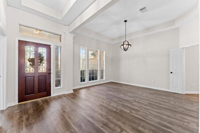 Building Photo - 7103 Hot Creek Trc