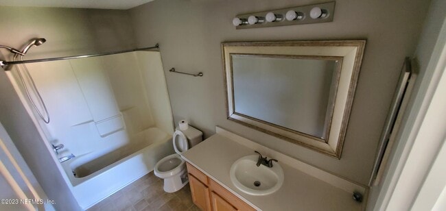 Building Photo - 401 Scrub Jay Dr
