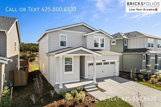Building Photo - Inviting Home in Port Orchard with a Perfe...