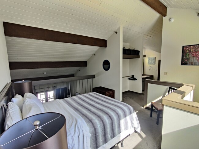 Loft bedroom - 18575 SW Century Dr