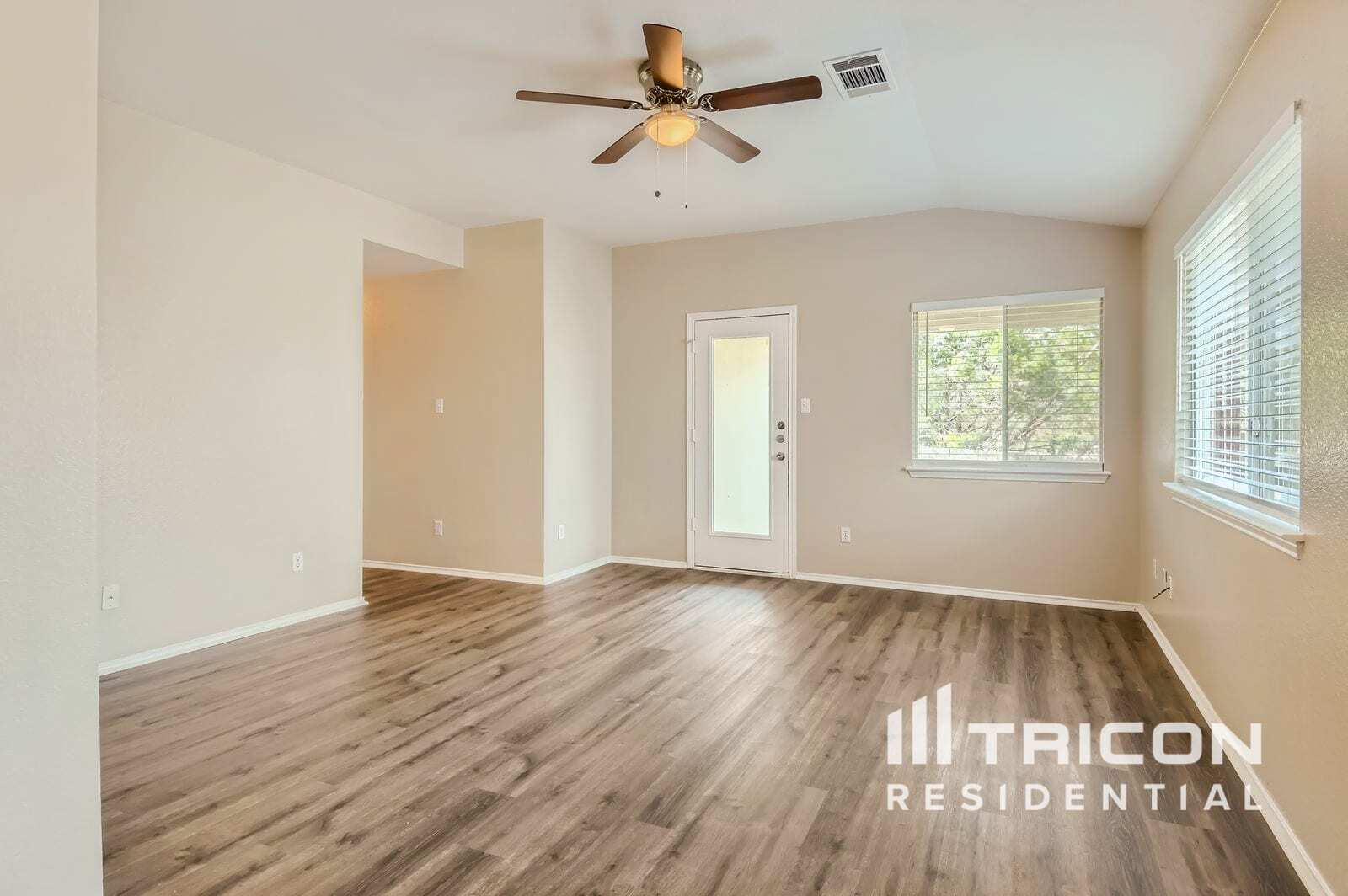 Building Photo - 1411 Catalina Dr