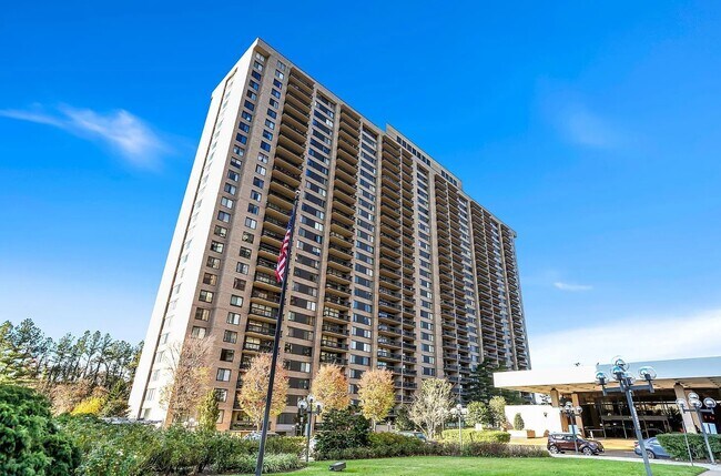 Building - 3701 S George Mason Dr