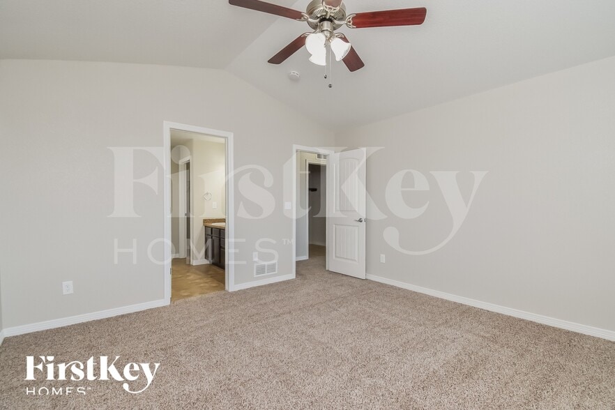 Building Photo - 7495 Araia Dr