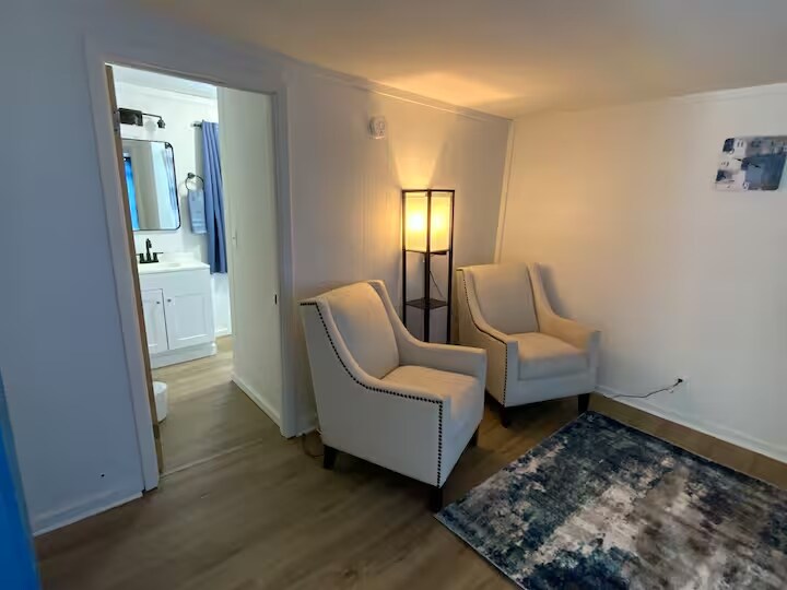 Building Photo - 115 Mckenzie St