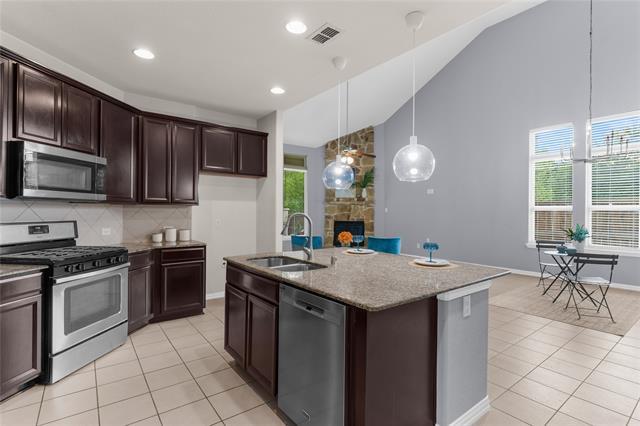 Building Photo - 701 Spring Falls Dr