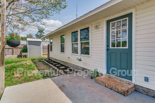 Building Photo - 3661 London Rd