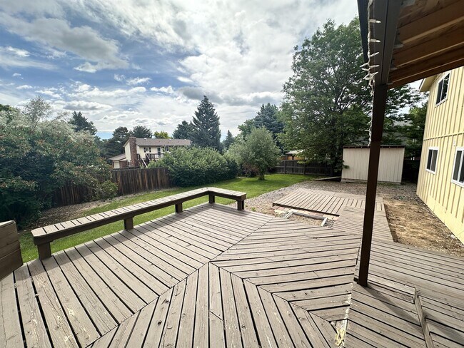 Building Photo - 7628 S Eaton Way