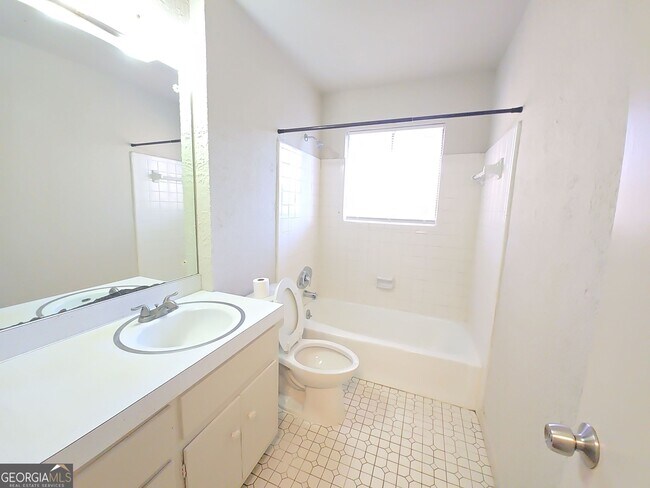 Building Photo - 1632 Jolly Green Ct