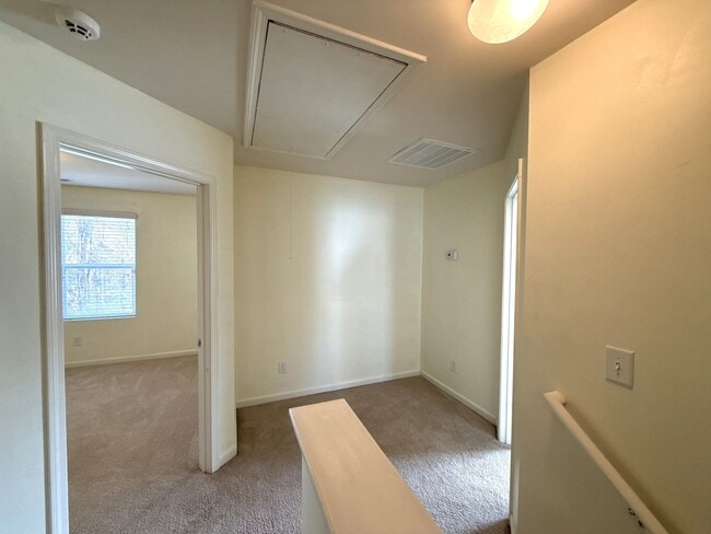 Building Photo - Pennacook