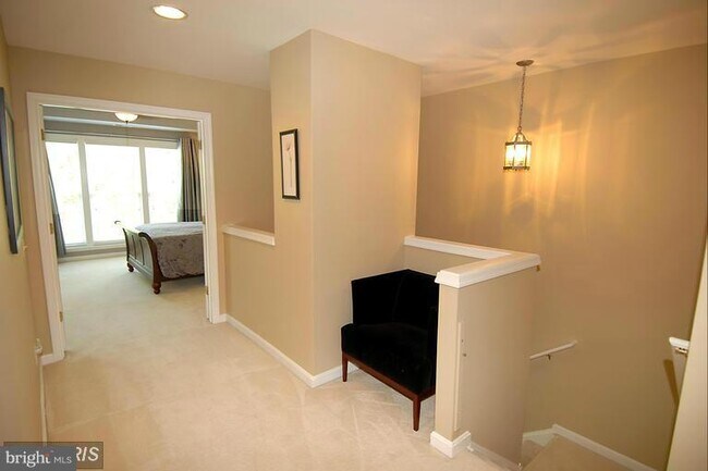 Building Photo - 22706 Simonet Blanc Terrace