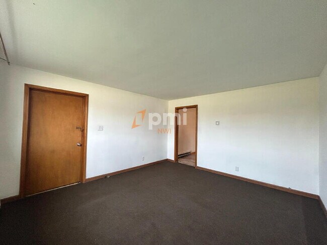 Building Photo - 1319 W 151st St