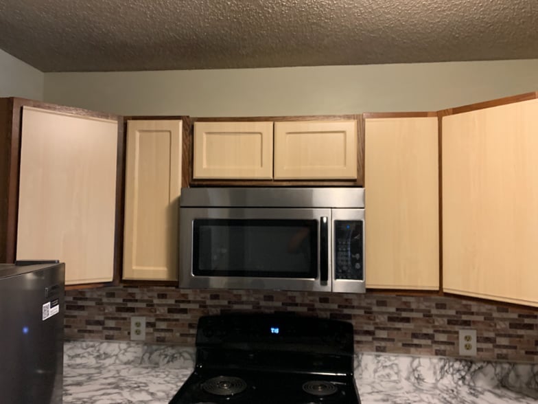 Building Photo - 1390 Hunters Rd