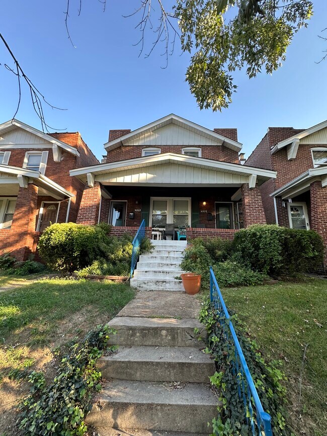 5227 Sutherland Ave 5227 Sutherland Ave Saint Louis MO 63109