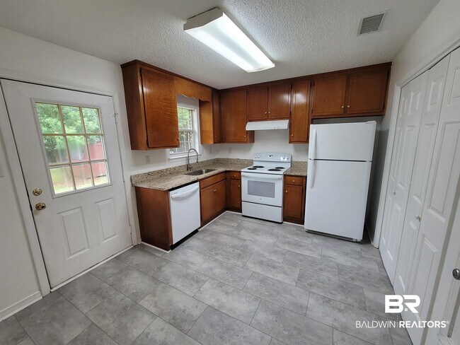 Building Photo - 309 Peachtree Ave