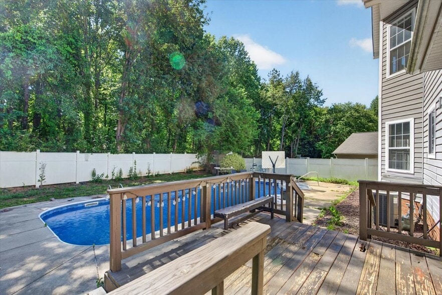 Building Photo - 5124 Rosemede Dr