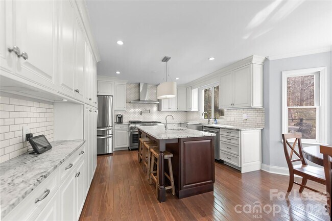 Building Photo - 19314 Yachtman Dr