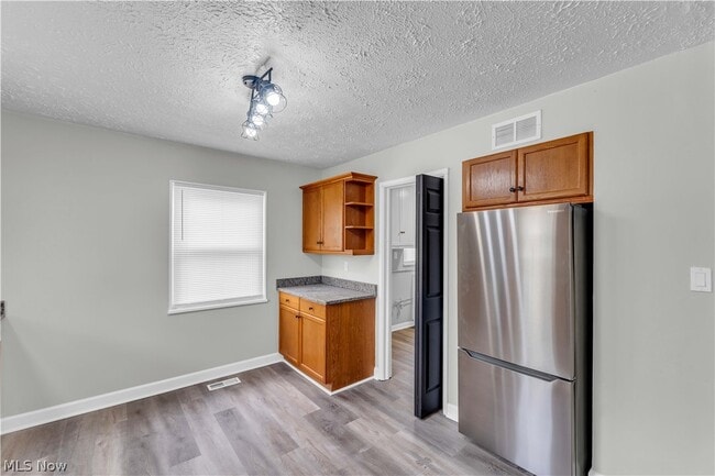 Building Photo - 4026 W 144th St