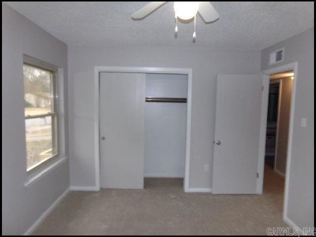 Building Photo - 8 Brookway Ln