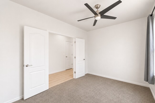 Building Photo - 41396 W Rio Bravo Dr