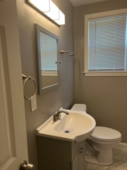 Building Photo - 5925 Carl Pl