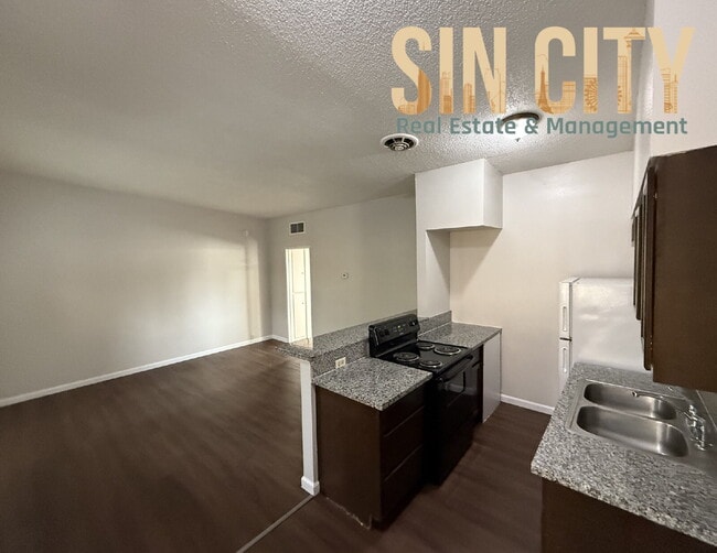 Building Photo - Discover Urban Comfort: Spacious Second Floor 1-Bedroom Oasis at Lyn Capri