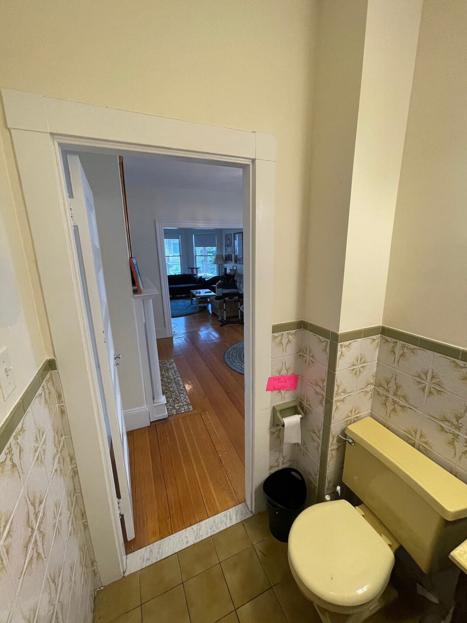 Building Photo - 1 Woodstock Ave