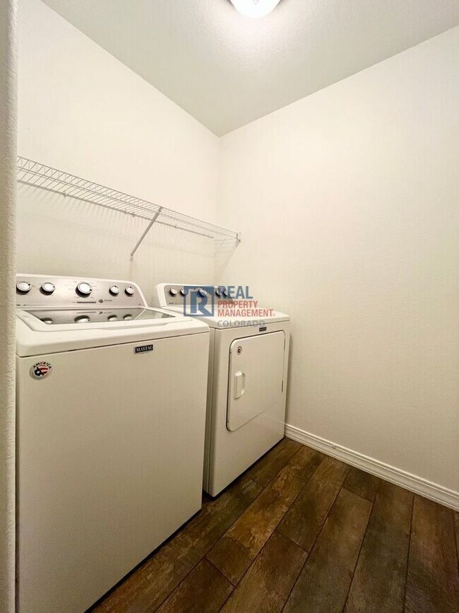 Building Photo - 10831 Fossil Dust Dr