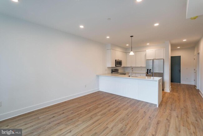 Building Photo - 2101 Washington Ave