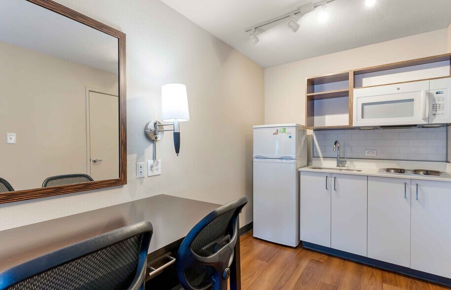 Building Photo - Furnished Studio-San Francisco - San Mateo - SFO