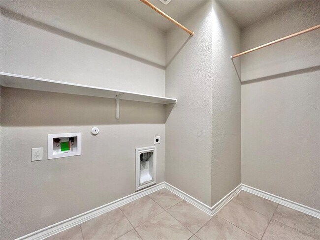Building Photo - 6069 Malta Cir