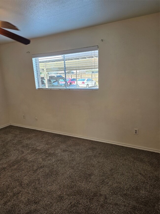 Building Photo - 12905 Woodforest Blvd