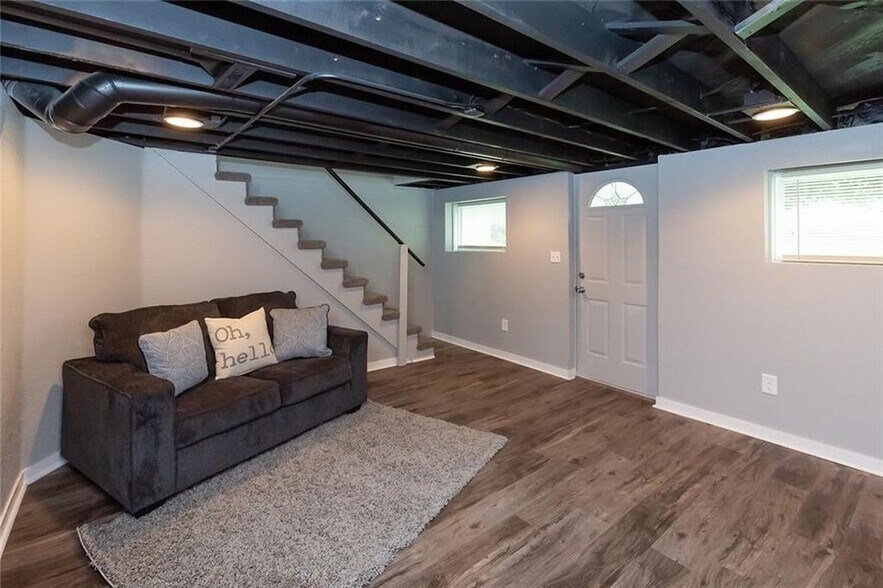 Building Photo - 4124 3rd St