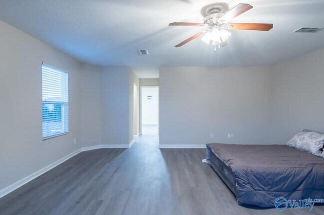 Building Photo - 213 Bumper Crop Ln NW