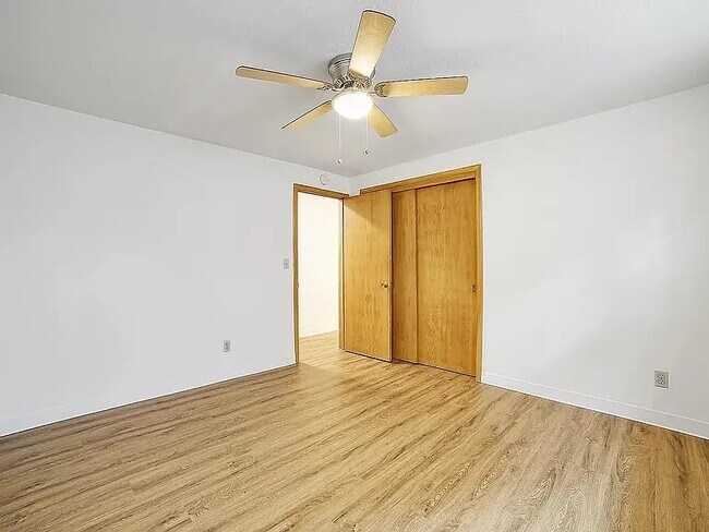 Building Photo - 508 Ridgewood Ave