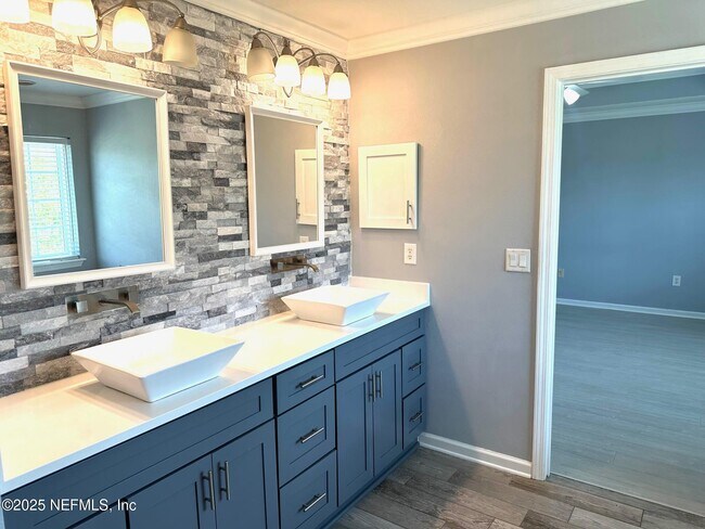 Building Photo - 6319 Autumn Berry Cir