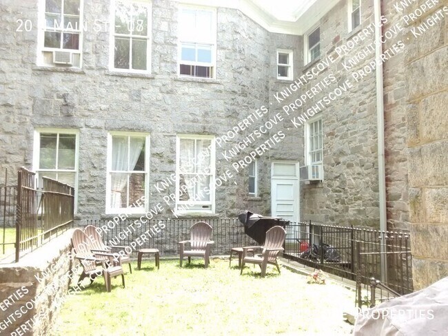 Building Photo - 20 N Main St