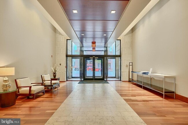 Building Photo - 1209 N Charles St