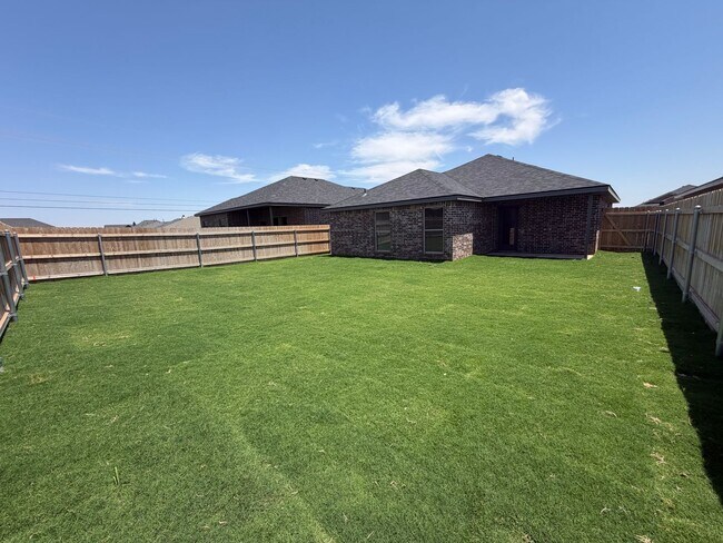 Building Photo - Brand New 3/2: FRENSHIP ISD!