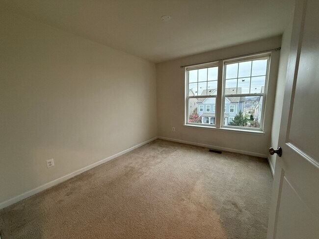 Building Photo - 8414 Pine Bluff Rd