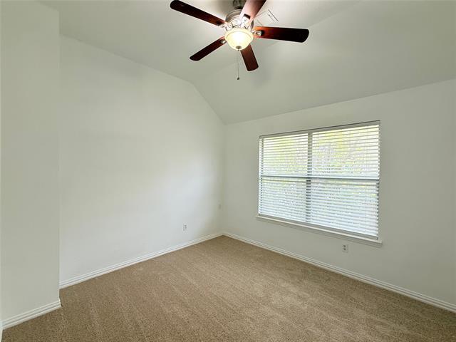 Building Photo - 1313 Baythorne Dr