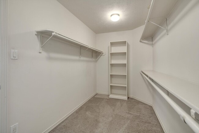 Building Photo - 1524 Birdsall St